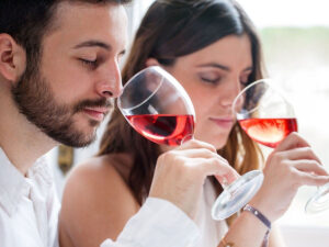 Hương Vị Trong Rượu Vang